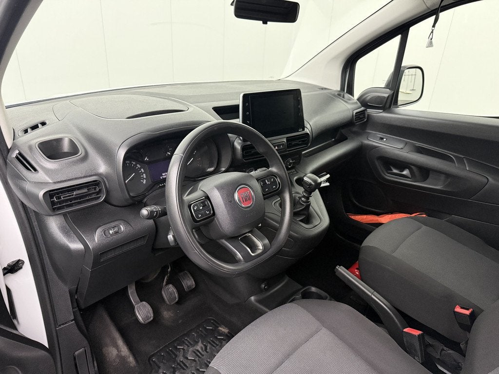 Fiat Doblò 1.5HDi | Navigatie | Multimedia | Airco | Cruise, Stof, Gebruikt, Euro 6, Wit