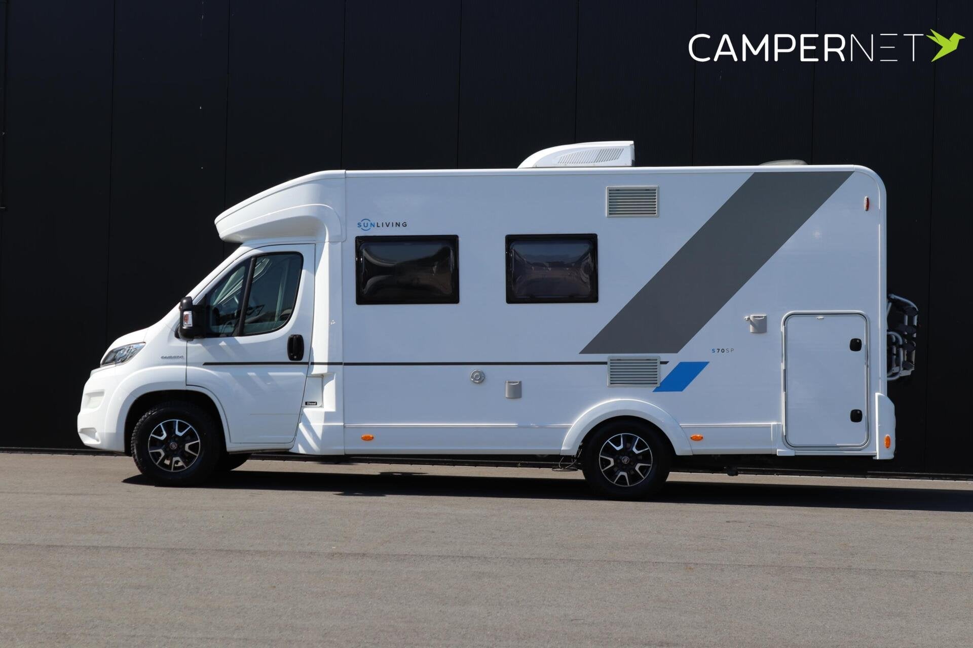 Caravans And Camping Sun