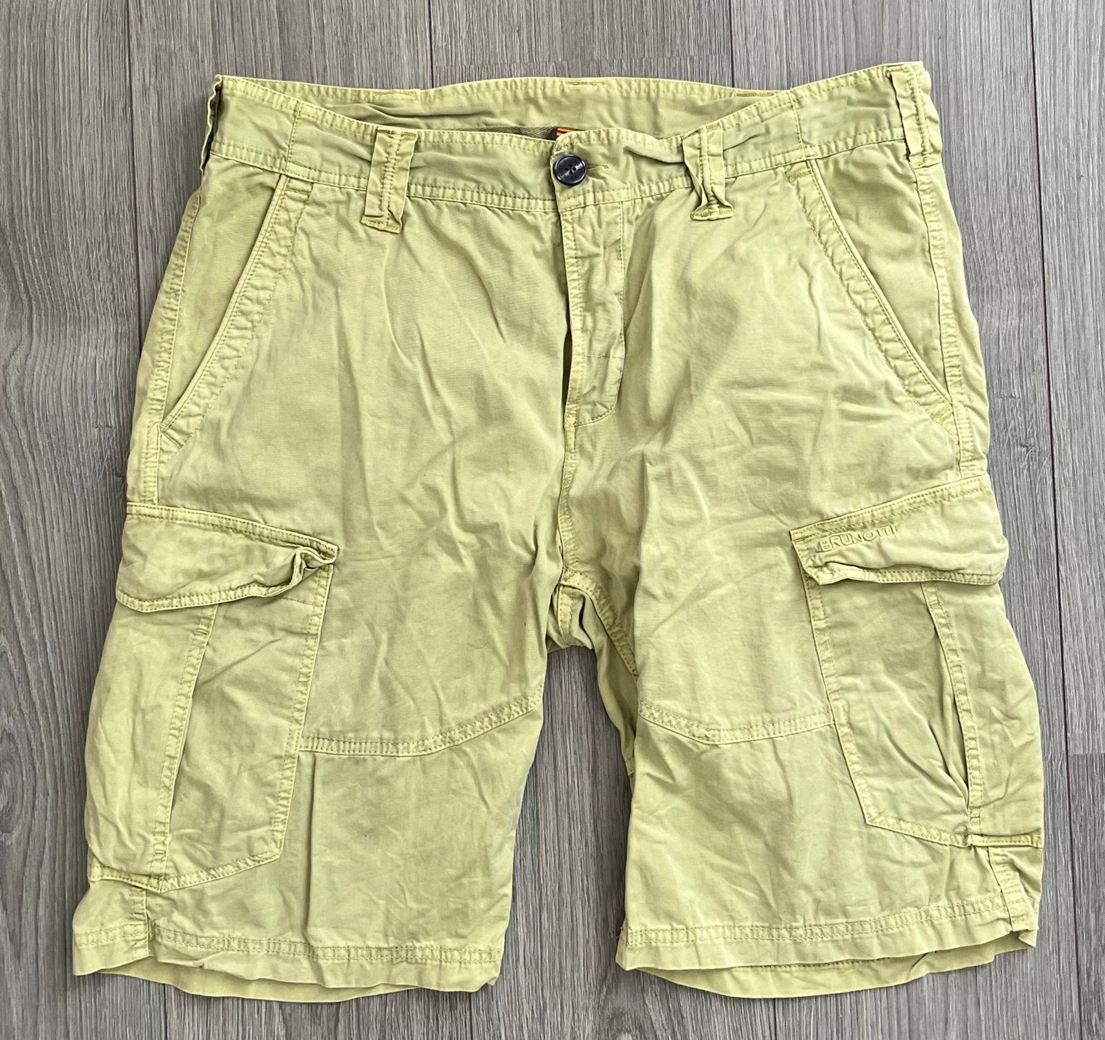 2x Groene Brunotti Cargo Shorts Maat XL (taille 46cm), Verzenden, Gedragen, Maat 56/58 (XL), Groen