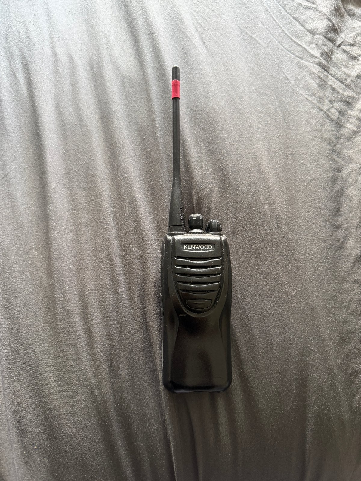 Kenwood Portofoon - Compact en Betrouwbaar, Telecommunicatie, Ophalen, Zo goed als nieuw, Portofoon of Walkie-talkie, Met broekklem