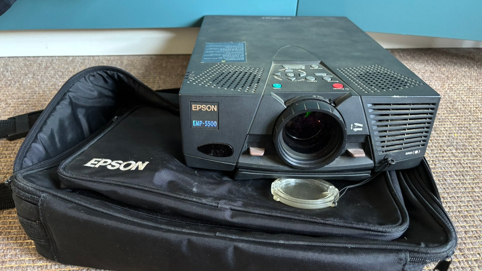 Epson EMP-5500 LCD Projector met draagtas, Ophalen of Verzenden, Gebruikt, LCD, Overige resoluties