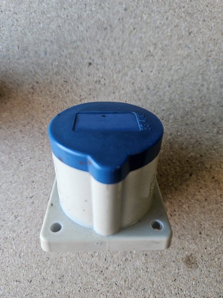 CEE wandcontactdoos 2 stuks, Ophalen, Gebruikt, Overige merken, Stopcontact