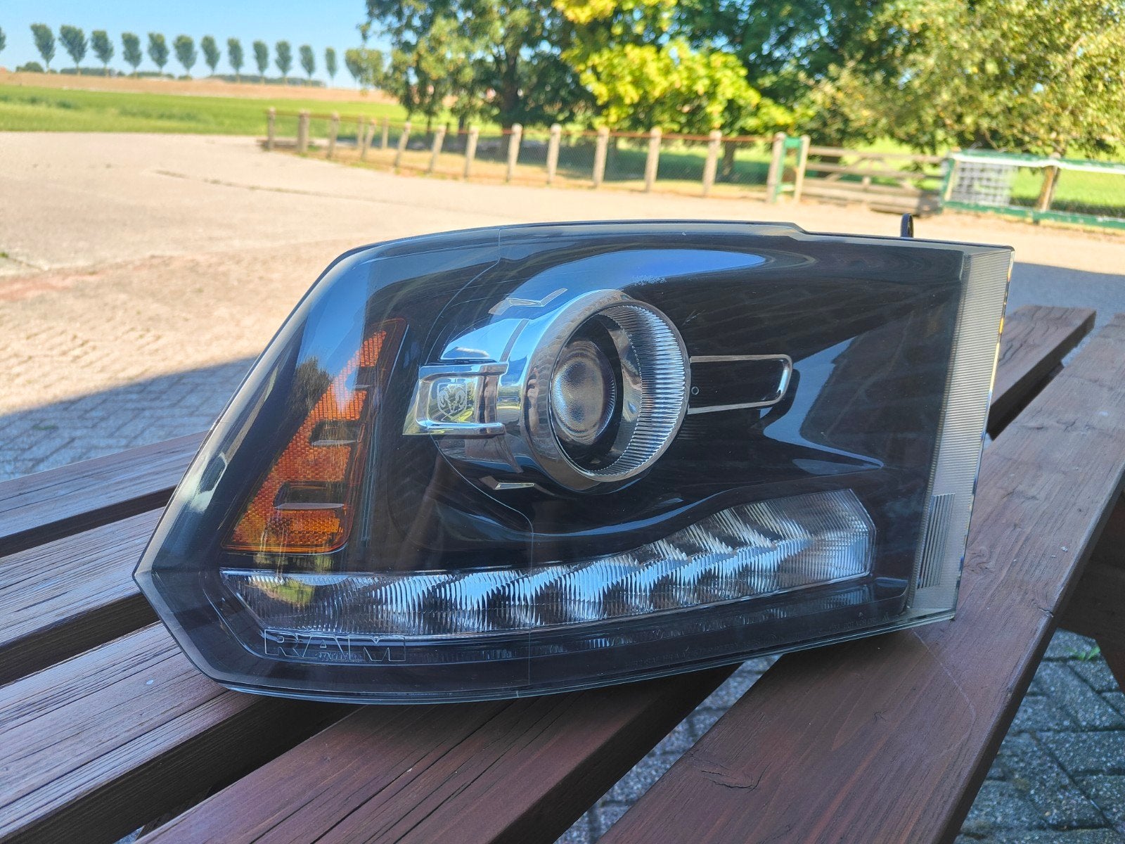 Koplamp rechts voor Dodge Ram 1500 2013-2018, Ophalen of Verzenden, Gebruikt, Dodge