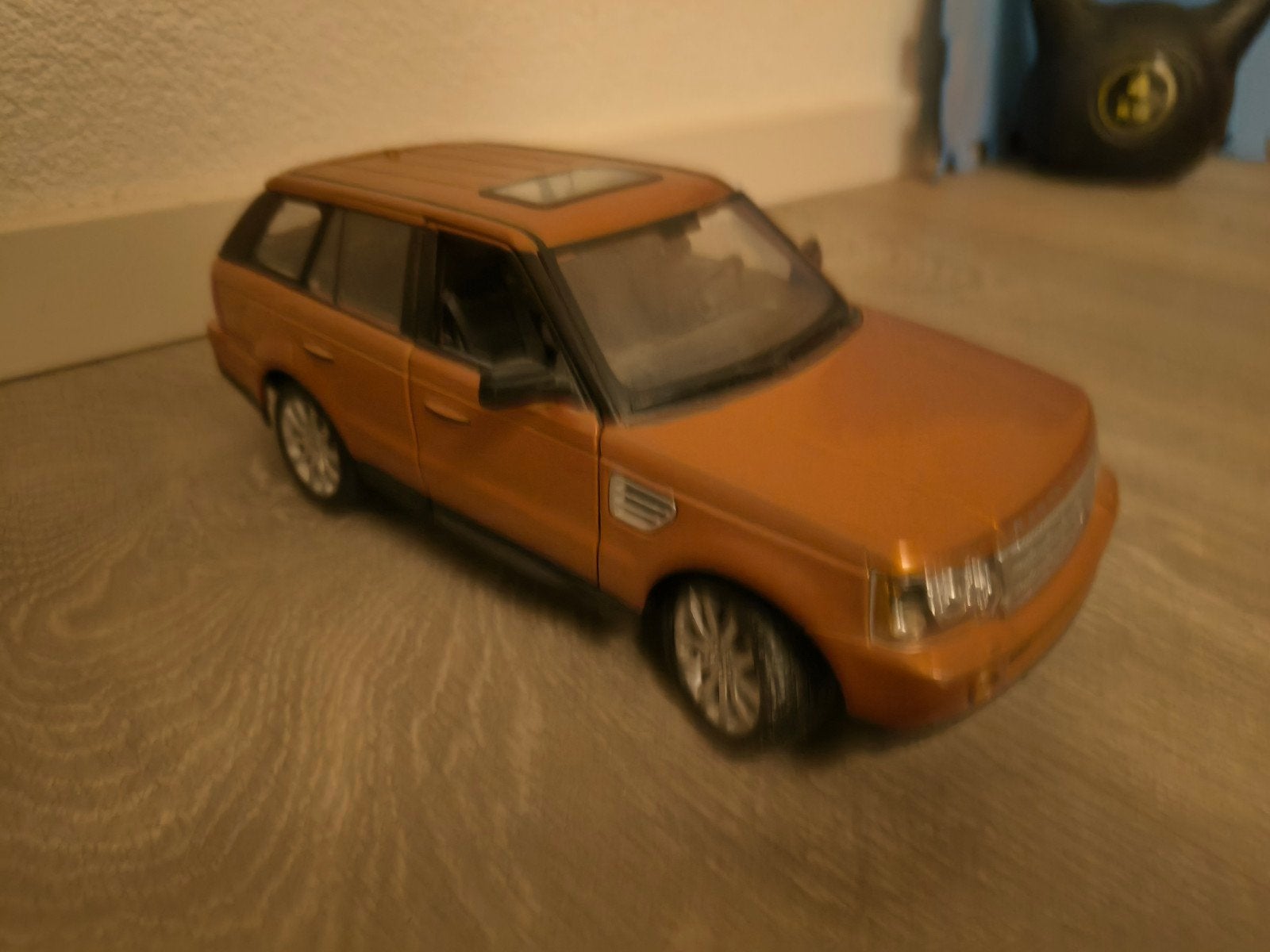 Range Rover Sport 1:18, Hobby en Vrije tijd, Modelauto's | 1:24, Ophalen, Zo goed als nieuw, Maisto