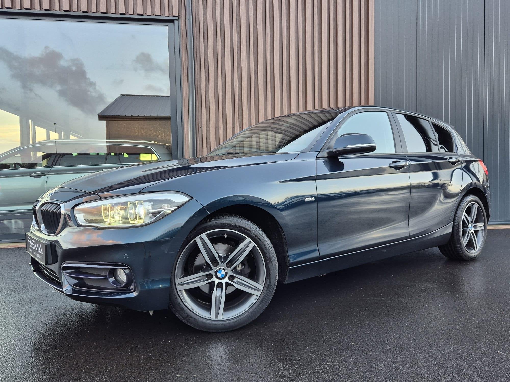 BMW 1-serie 118i M Sport Line Shadow Executive | Navi | LED, 1-Serie, Euro 6, Blauw, Alcantara