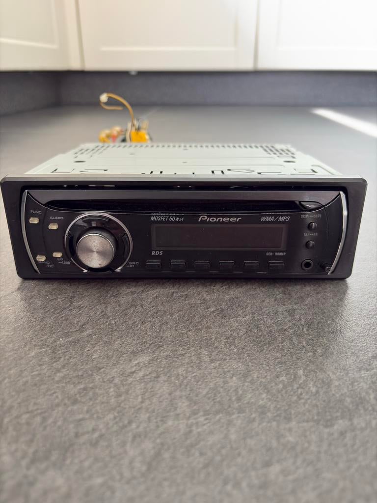 Pioneer DEH-1100MP Autoradio met CD/MP3, Ophalen of Verzenden, Gebruikt