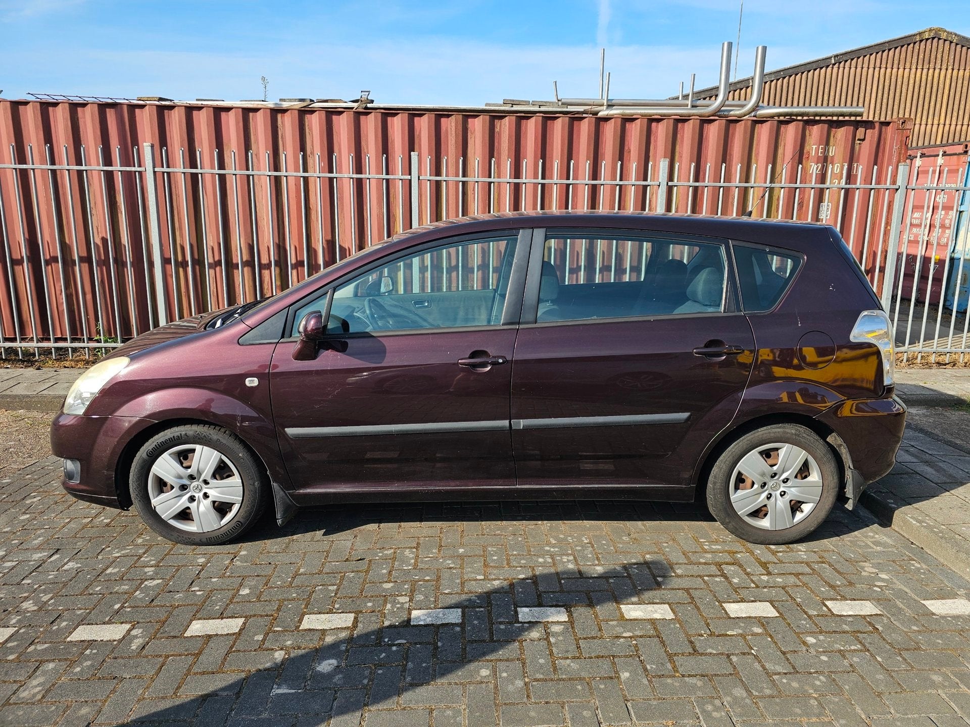 Toyota Verso 2.2 D-4D Sol - INJECTOR DEFECT -, Voorwielaandrijving, Gebruikt, Zwart, 4 cilinders