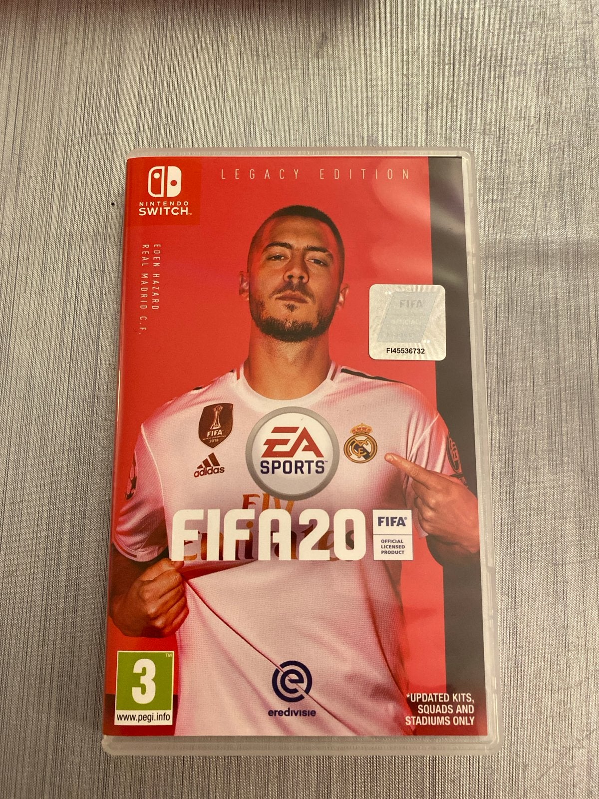 Fifa 20 - Nintendo Switch Legacy Edition, Spelcomputers en Games, Eén computer, Ophalen of Verzenden, Zo goed als nieuw, Sport