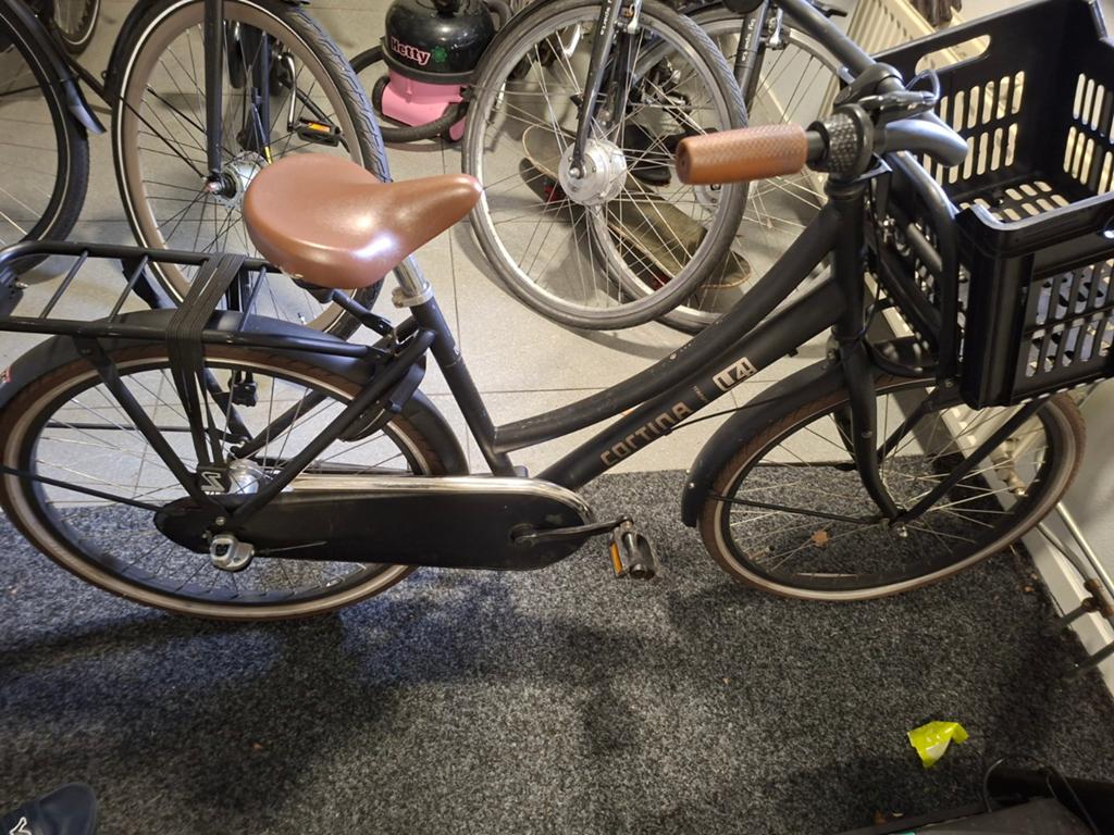Kinderfiets zwart Cortina met mand, Ophalen of Verzenden, Gebruikt, Overige merken, Versnellingen
