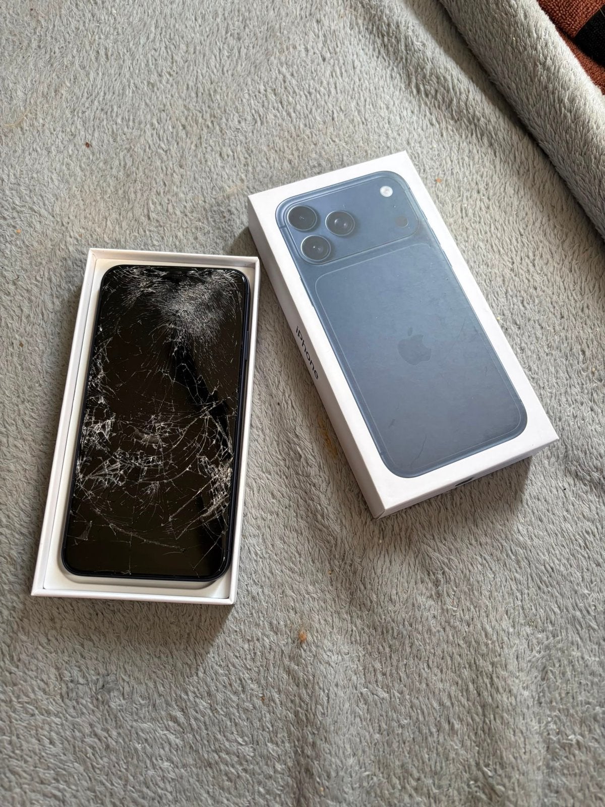 Iphone 17 pro max Deep Blue, Blauw, IPhone 15 Pro Max, Zo goed als nieuw, Ophalen
