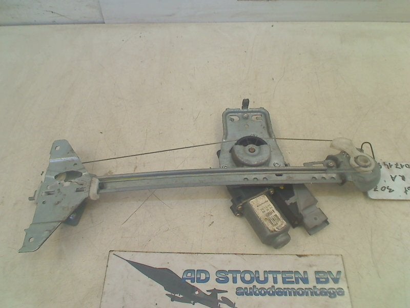 Raammechaniek Elek Rechts Achter 307 (3A/C/D) 2003, Kontakt-peugeot@peugeot.com, Gebruikt, Peugeot Deutschland GmbH, Bahnhofsplatz, Rüsselsheim 65423, , Duitsland