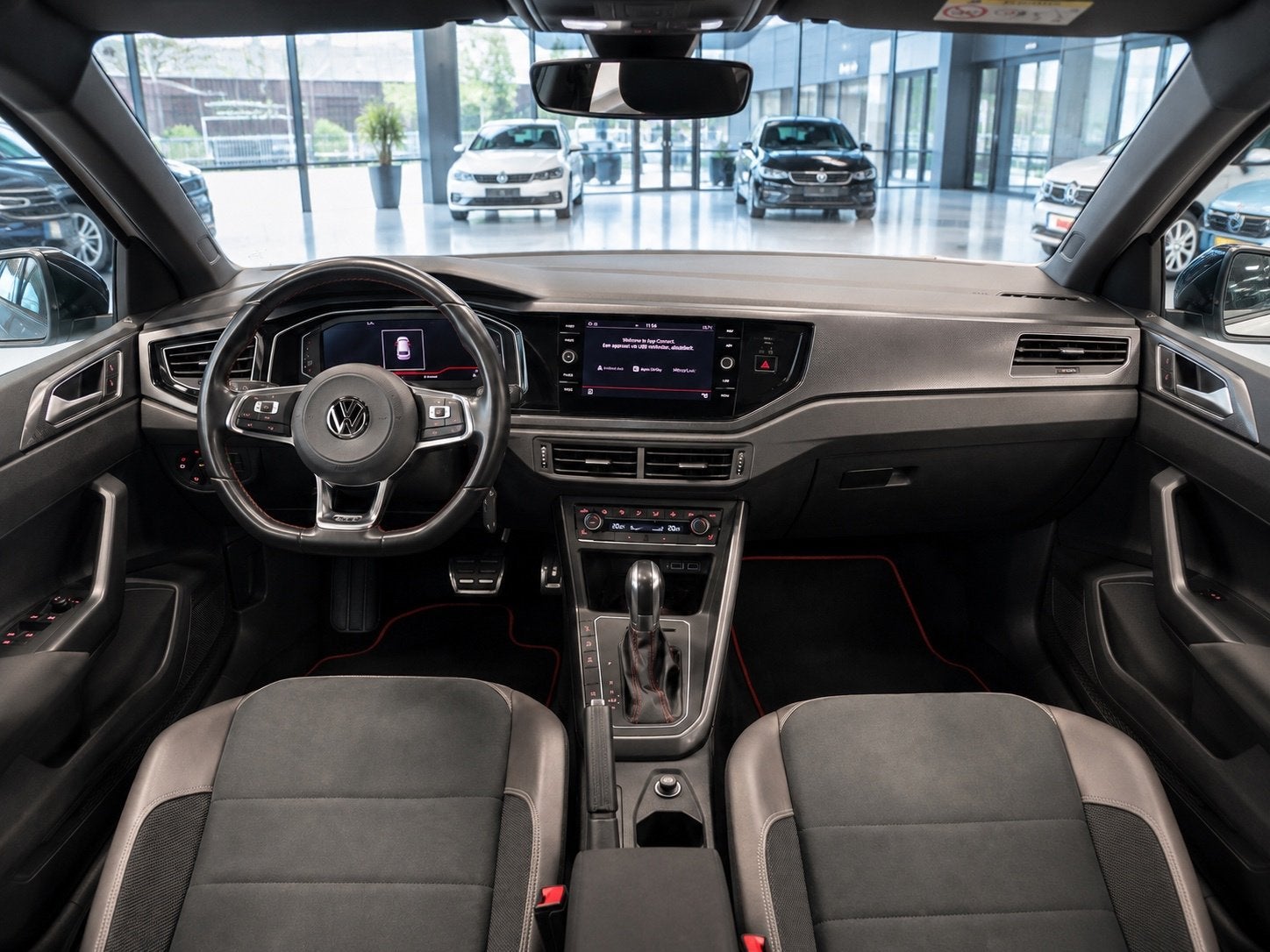 Volkswagen Polo 2.0 TSI GTI 200 PK |Pano|Virtual|Dsg|ACC|Led, Euro 6, 4 cilinders, 1984 cc, Wit