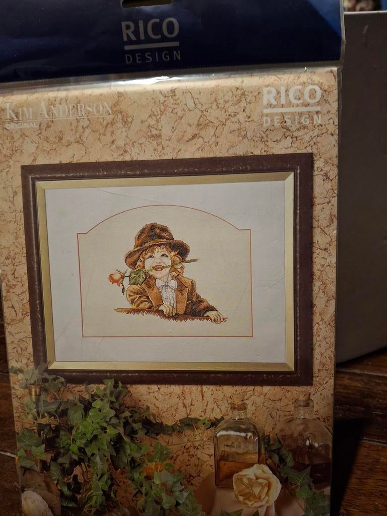 Meisje met roos, Ophalen of Verzenden, Nieuw, Borduurpakket