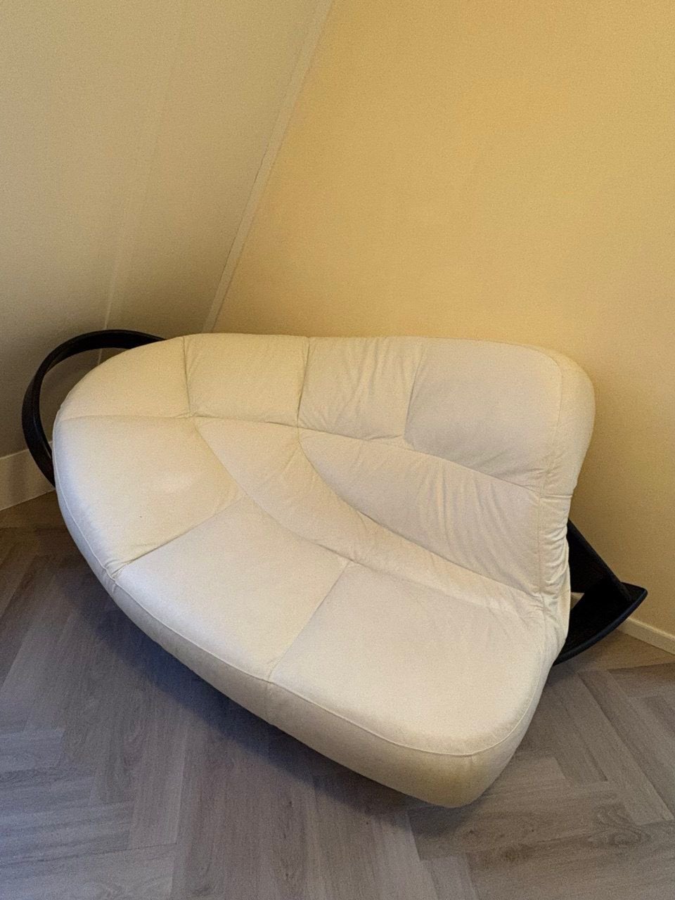 Design loveseat van leer, Ophalen, Zo goed als nieuw, 75 tot 100 cm, Leer