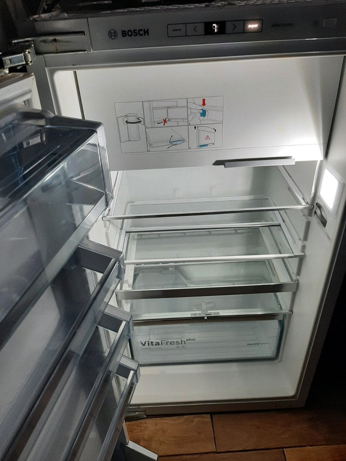 Bosch Inbouwkoelkast met vriesvak - Keurige staat, 150 tot 200 liter, 120 tot 140 cm, Ophalen of Verzenden, Zo goed als nieuw