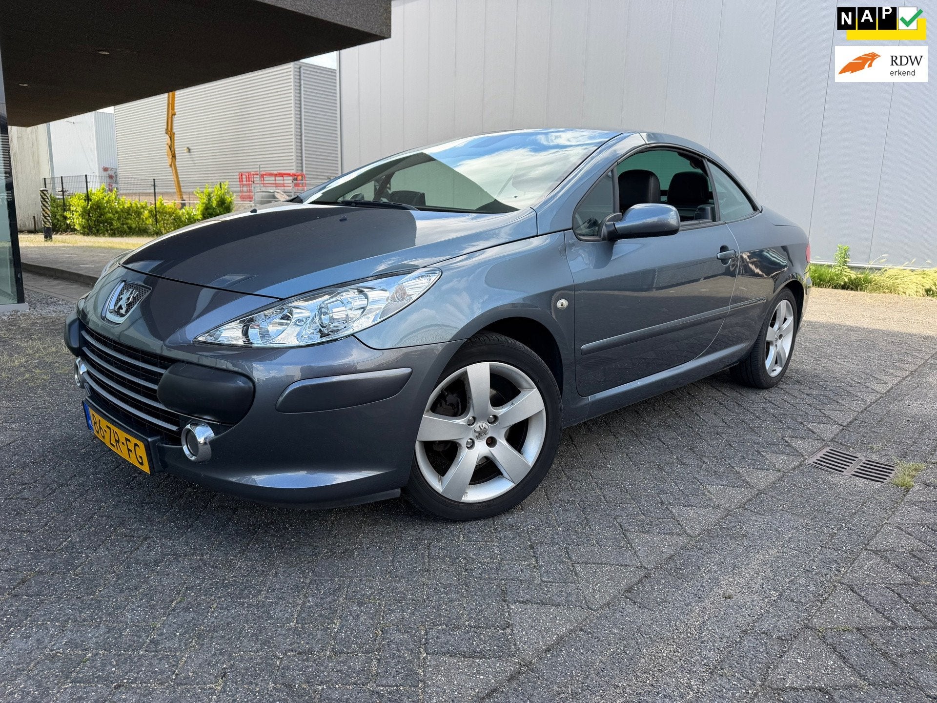 Peugeot 307 CC 2.0-16V Palm Beach CABRIO CLIMAT BJ 5-2008 AP, Auto's, Peugeot, Bedrijf, Te koop, Airbags, Airconditioning, Automatische klimaatregeling