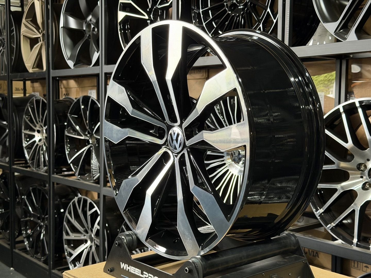20 inch Volkswagen Suzuka velgen look 5x112 T-Roc Tiguan, Auto-onderdelen, Banden en Velgen, Velg(en), -, -, Nieuw