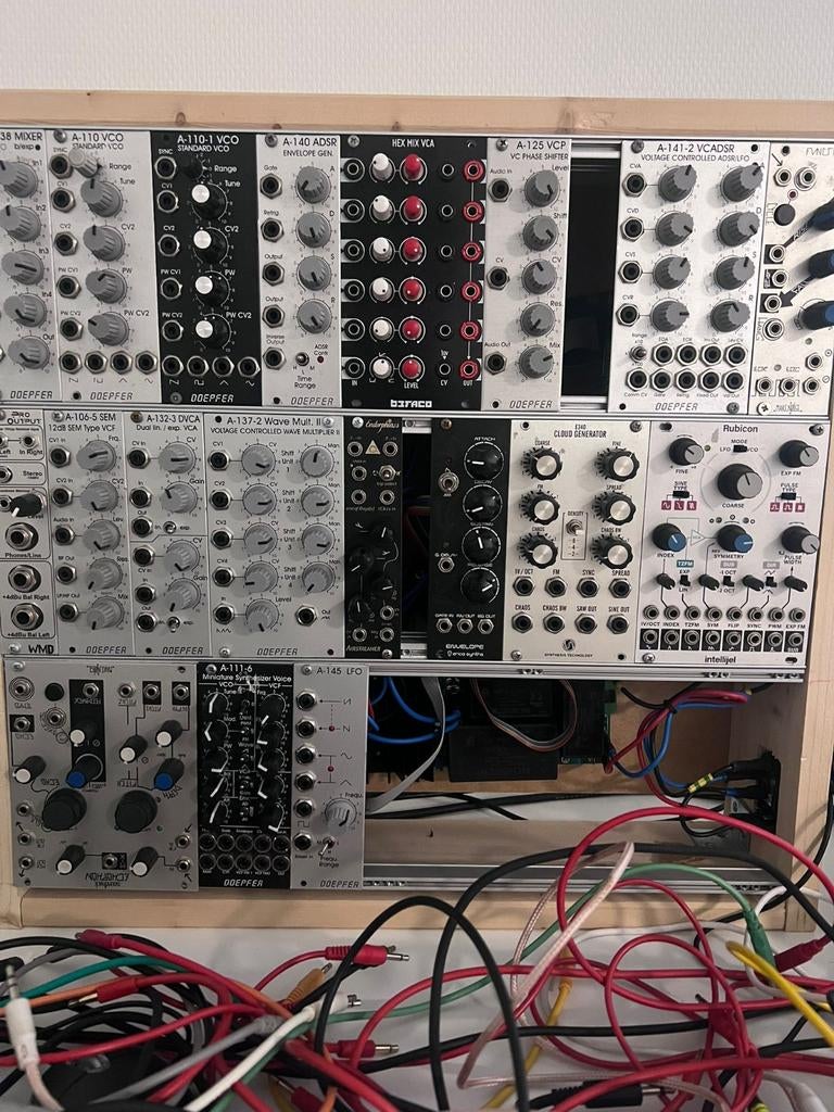 Uitgebreide Eurorack Modulaire Synthesizer Systeem, Muziek en Instrumenten, Synthesizers, Overige merken, Gebruikt, Met midi-aansluiting