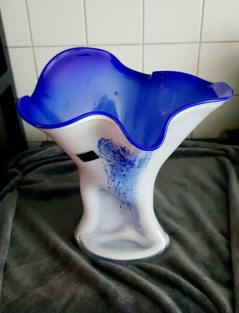 Prachtige Makora Krosno Art Unica handgemaakte glazen vaas, Ophalen, Wit, Minder dan 50 cm, Glas