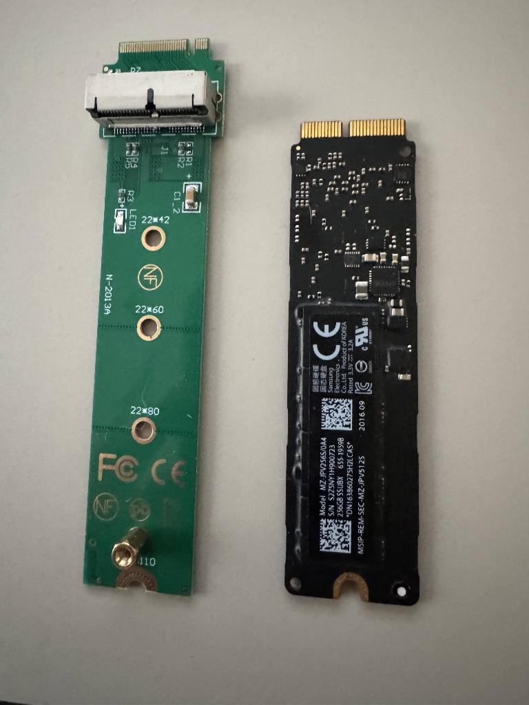 Apple 256GB SSD met adapter naar nvme ssd, Computers en Software, Harde schijven, Intern, Gebruikt, SSD, 256 GB