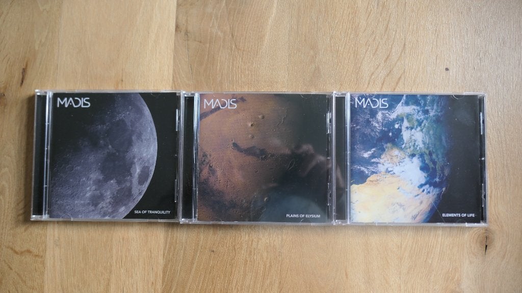 3 nieuwe CD's van Madis met handtekening, Nieuw in verpakking, Inclusief doosje, Album, Ophalen of Verzenden