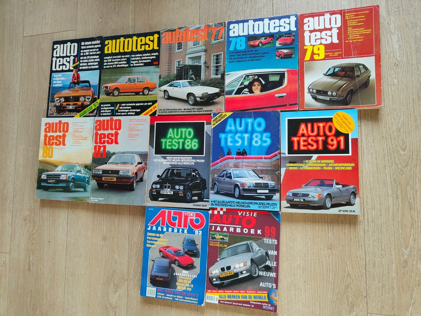 Auto jaarboeken Autotest en Autovisie vanaf 1973, Boeken, Ophalen of Verzenden, Zo goed als nieuw, Overige onderwerpen