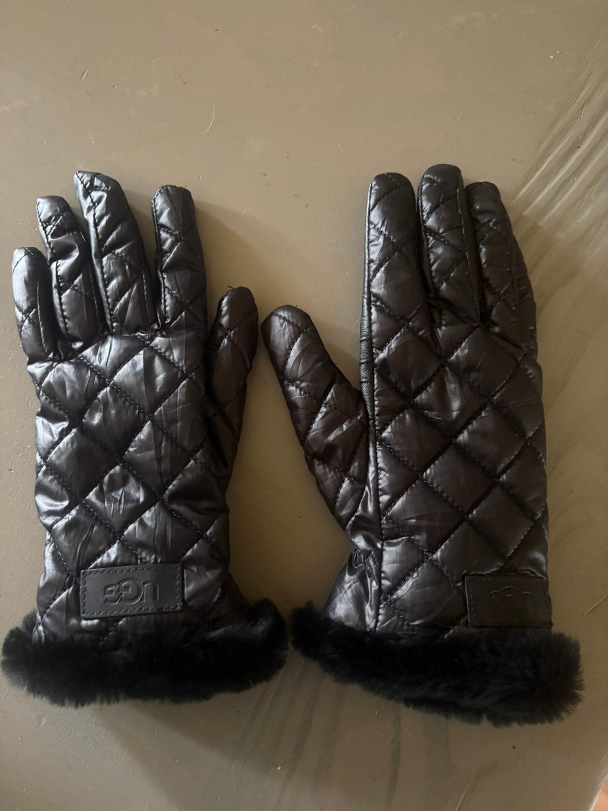 Nieiuw originele zware handschoenen van Ugg S/M, Ophalen of Verzenden, Nieuw, Maat 38/40 (M), Handschoenen