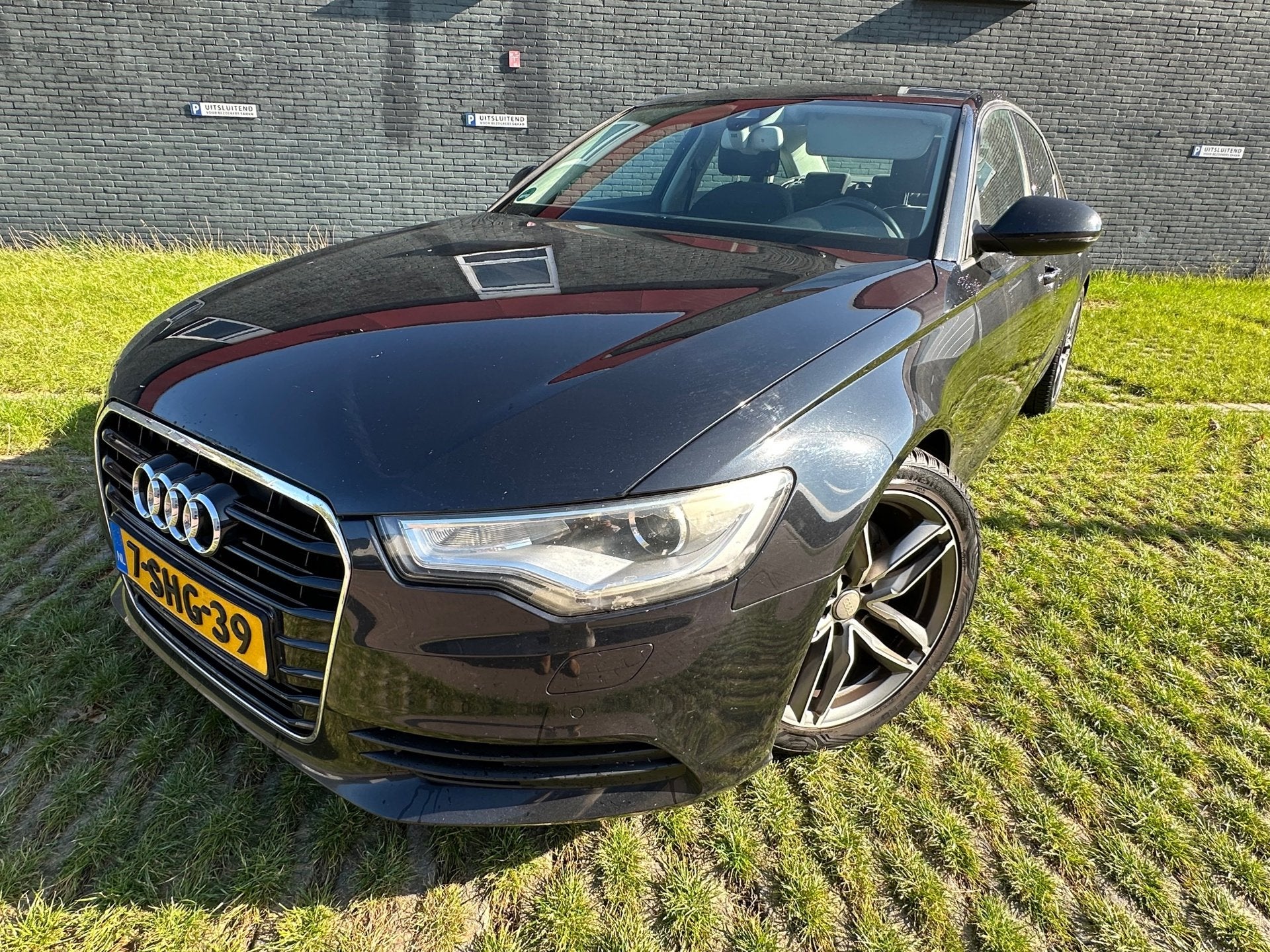 Audi A6 Limousine AUTOMAAT MET NAVIGATIE, AIRCO & EVT NIEUW, Euro 5, 4 cilinders, 1984 cc, Zwart