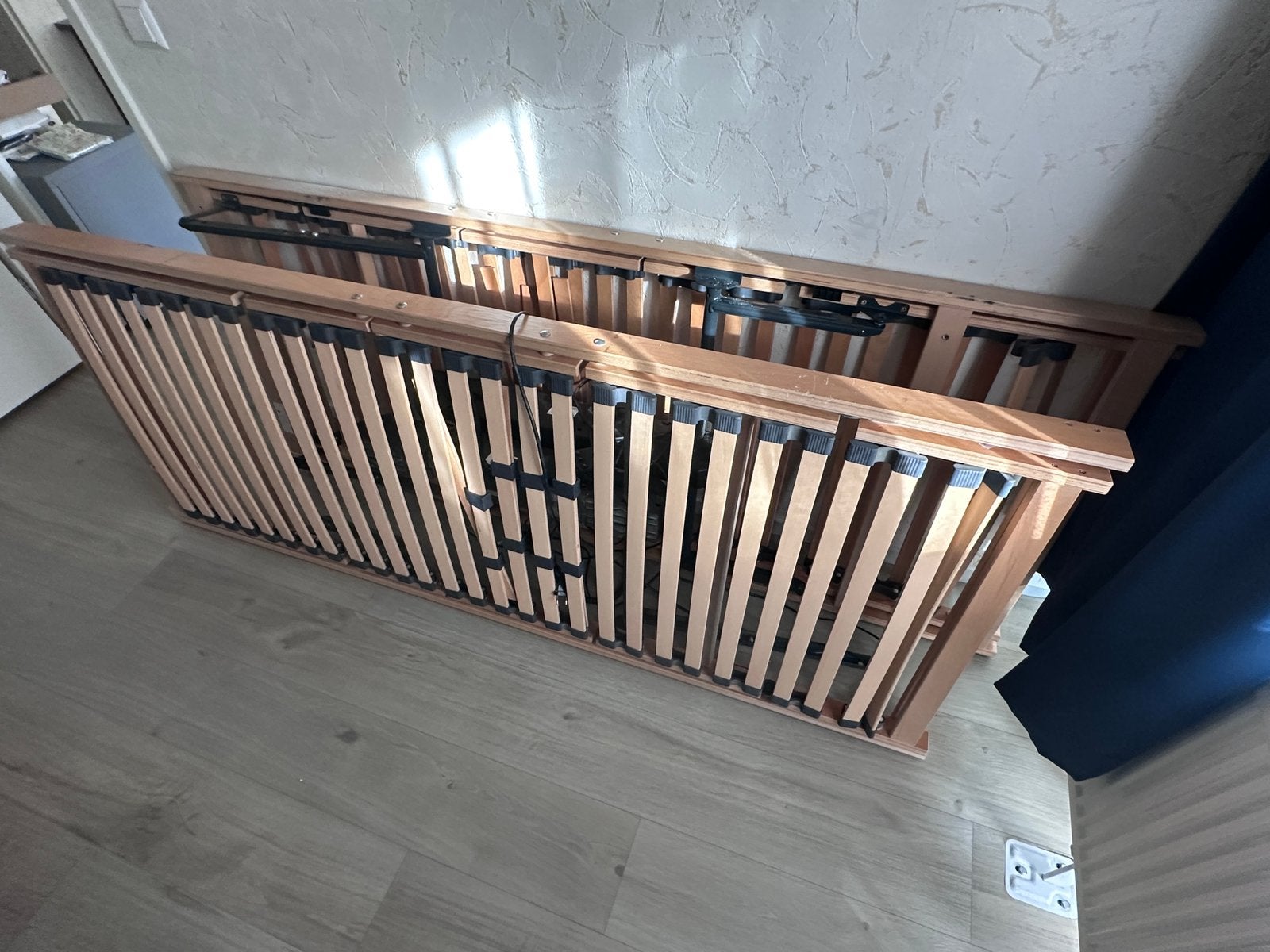 Electrisch verstelbare lattenbodems, Ophalen, Gebruikt, Eenpersoons, 80 cm