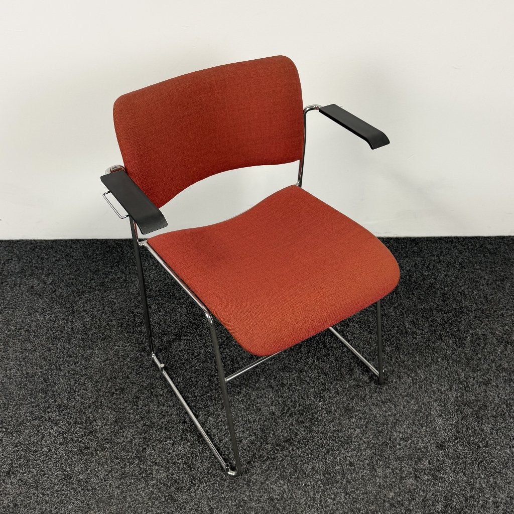HOWE 40/4 Vergaderstoel | Rood 26276, Ophalen, Gebruikt, Rood, Eén