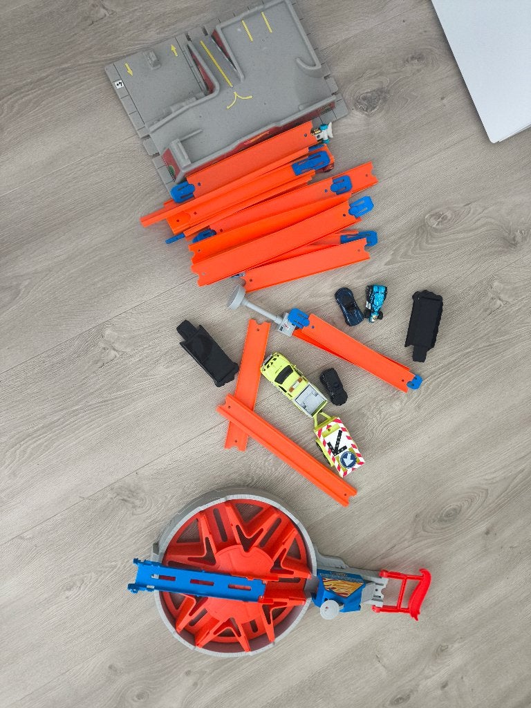 Hot Wheels / Matchbox baandelen + autootjes, Ophalen of Verzenden, Gebruikt