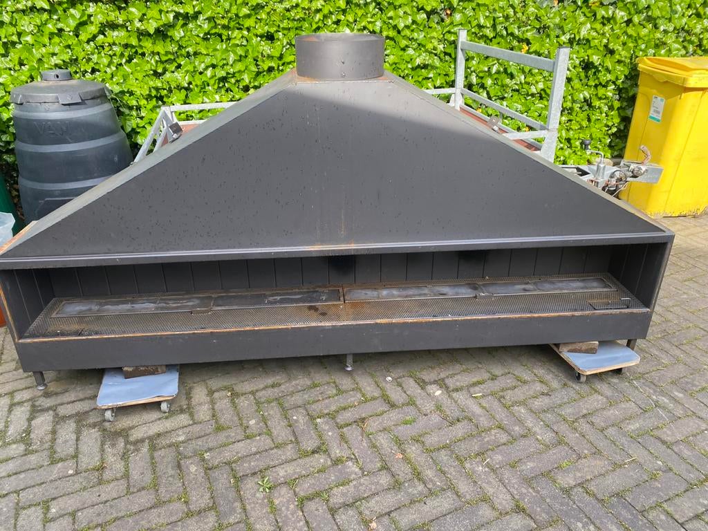Robuuste haard voor barbeque, Ophalen, Gebruikt