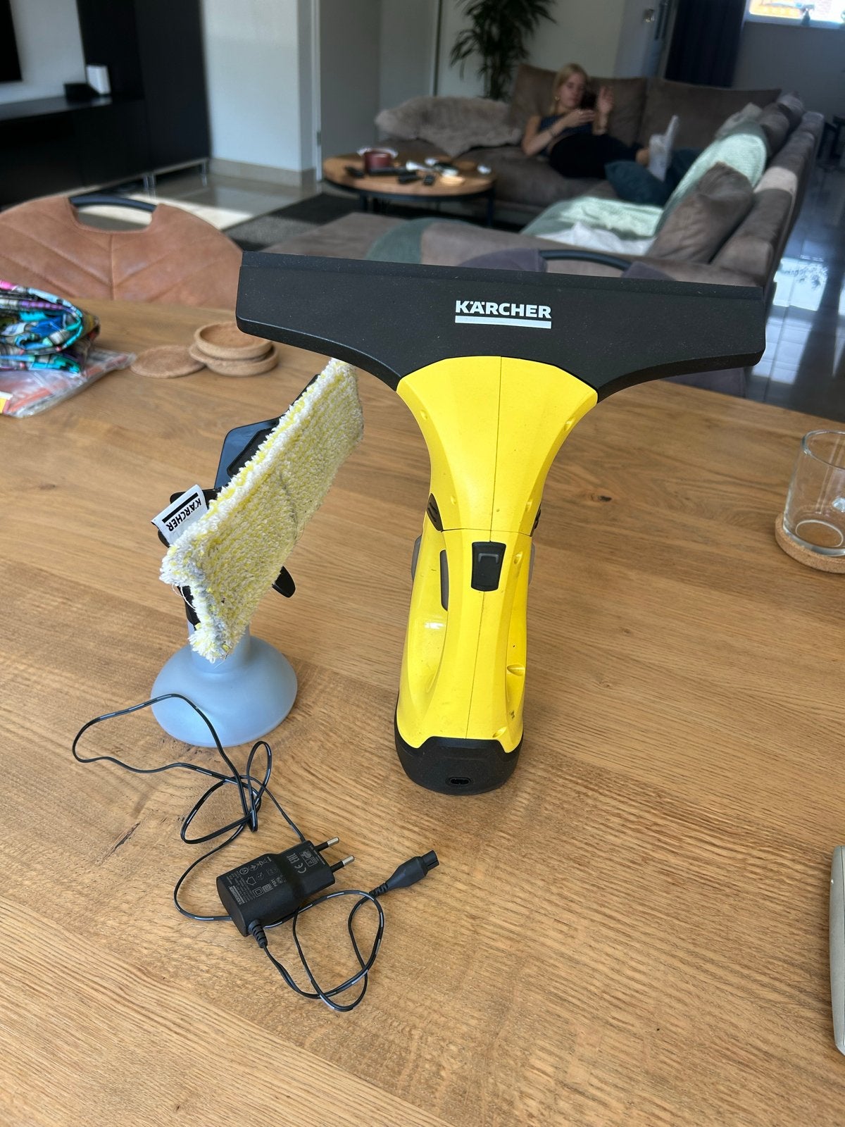 raam wisser karcher, Ophalen