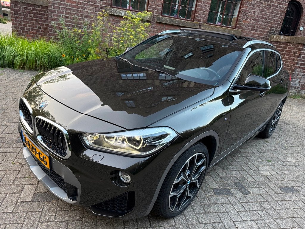 BMW X2 SDrive20i High Executive M-Sport Pannodak Full Option, Auto's, BMW, 1998 cc, X2, Euro 6, Bruin