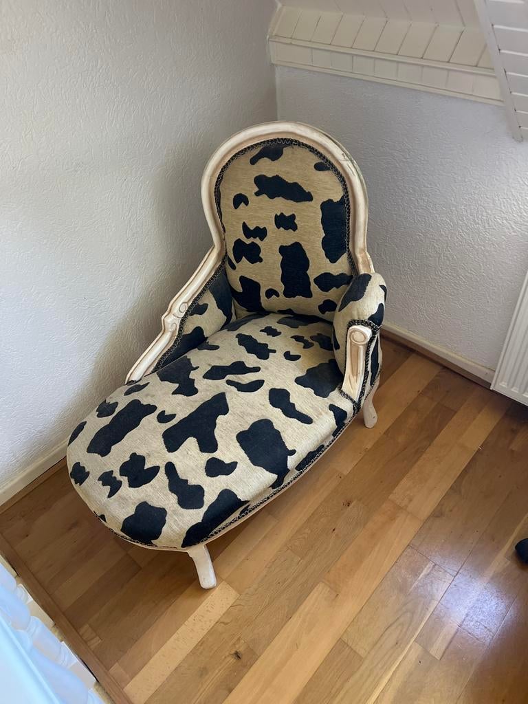 Stijlvol bankje met koeienprint, Gebruikt, Eenpersoons, Minder dan 75 cm, Ophalen of Verzenden