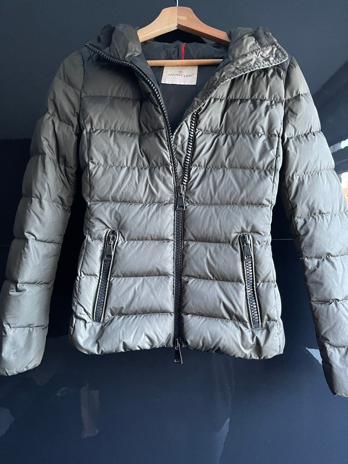 Moncler dames jas, Ophalen, Zo goed als nieuw, Maat 36 (S), Groen