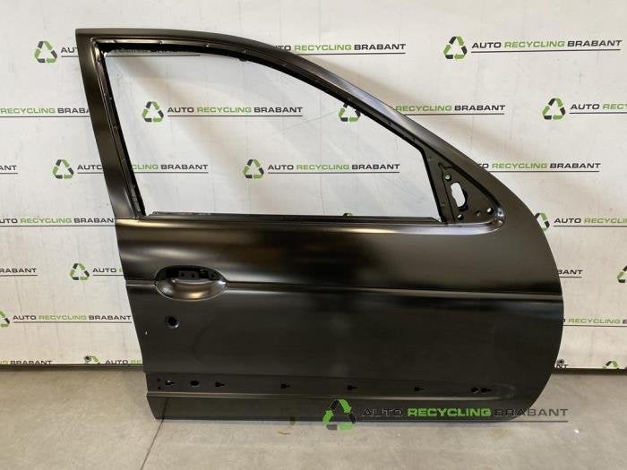 Portier 4Deurs rechts-voor van een Renault Megane, Gebruikt, -, Deur, -
