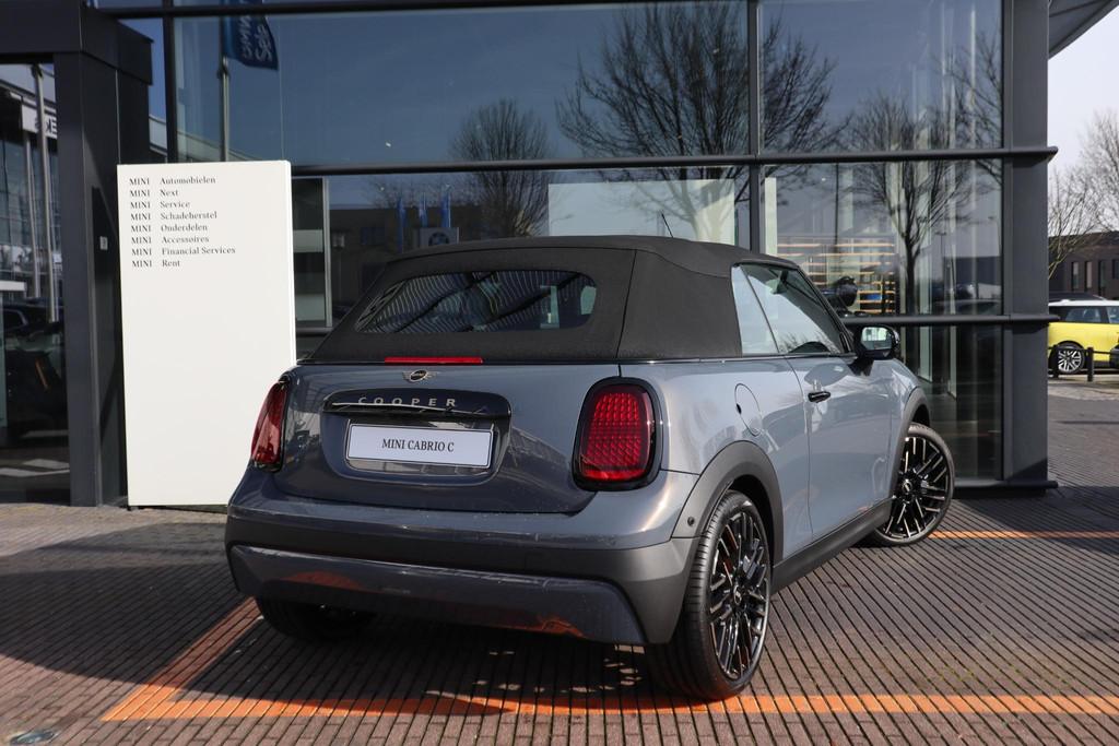 MINI Cabrio Cooper C Favoured Trim | Pakket L, Auto's, 1998 cc, 15 km/l, Cabriolet, 4 stoelen