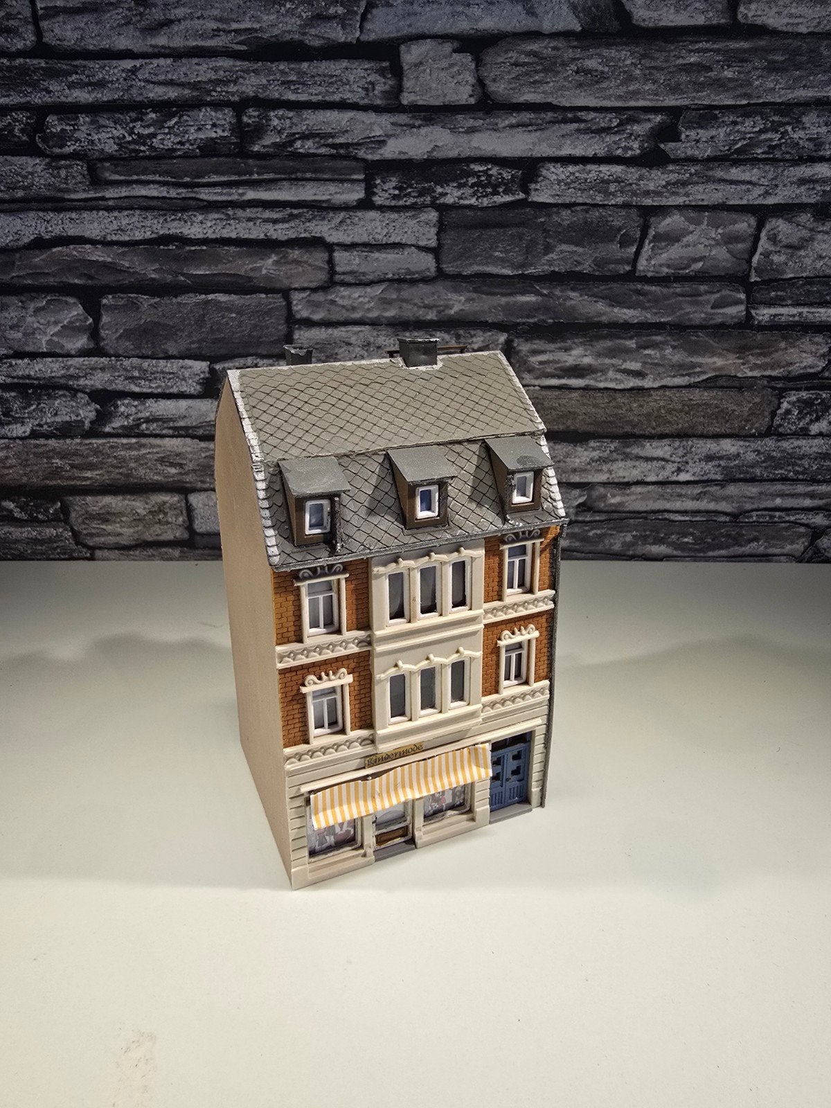Auhagen 12253 H0 1:87 woning huis modelspoor, Overige merken, Gebruikt, Gelijkstroom of Wisselstroom, Brug, Tunnel of Gebouw