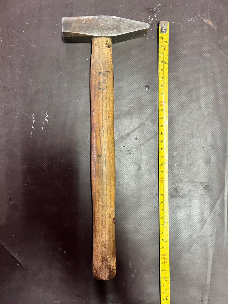 Gebruikte bankhamer met houten steel, Ophalen of Verzenden, Gebruikt