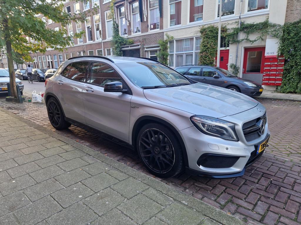 Mercedes-Benz GLA 45 AMG 360PK, Auto's, Mercedes-Benz, Particulier, GLA, 4x4, ABS, Achteruitrijcamera, Adaptieve lichten, Adaptive Cruise Control