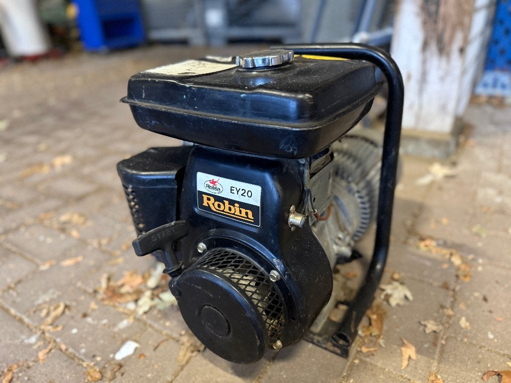 Robin EY20 Benzine Generator 230v. 2000va., Doe-het-zelf en Verbouw, Ophalen, Gebruikt, Minder dan 5 kVA, Benzine