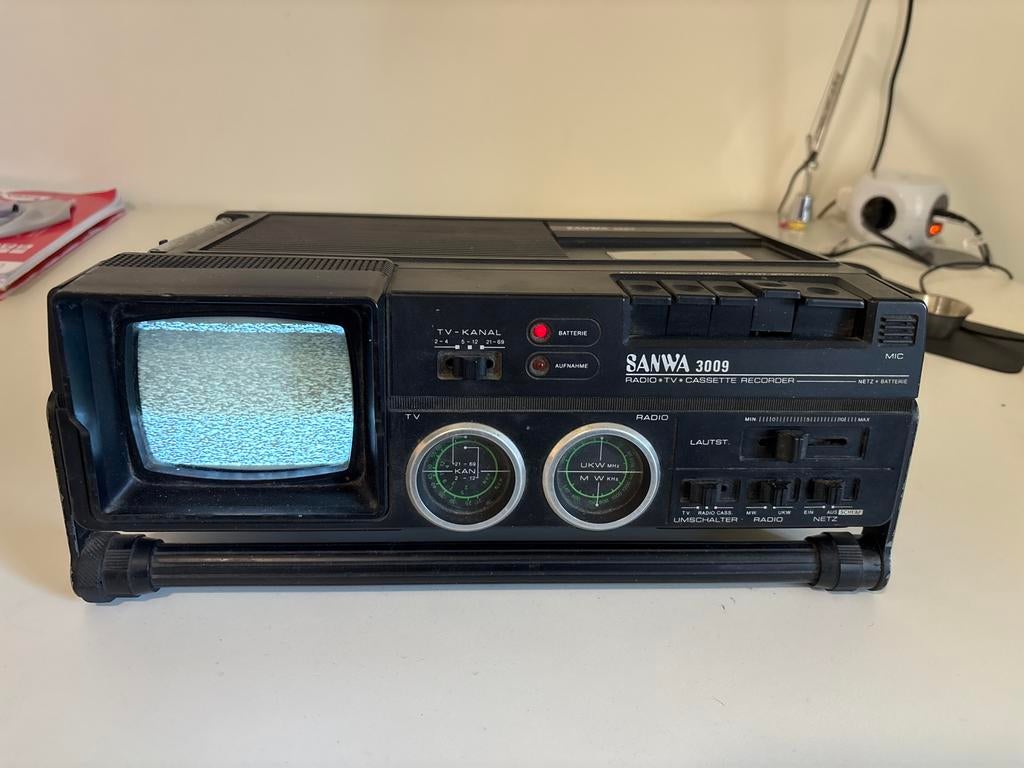 Vintage Sanwa 3009 Radio TV Cassette Recorder, Ophalen of Verzenden, Zo goed als nieuw