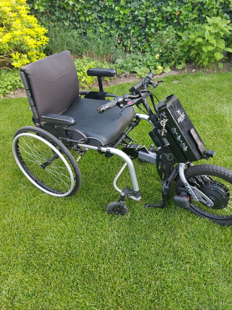 Batec, electrische handbike met rolstoel, Diversen, Rolstoelen, Elektrische rolstoel, Ophalen of Verzenden