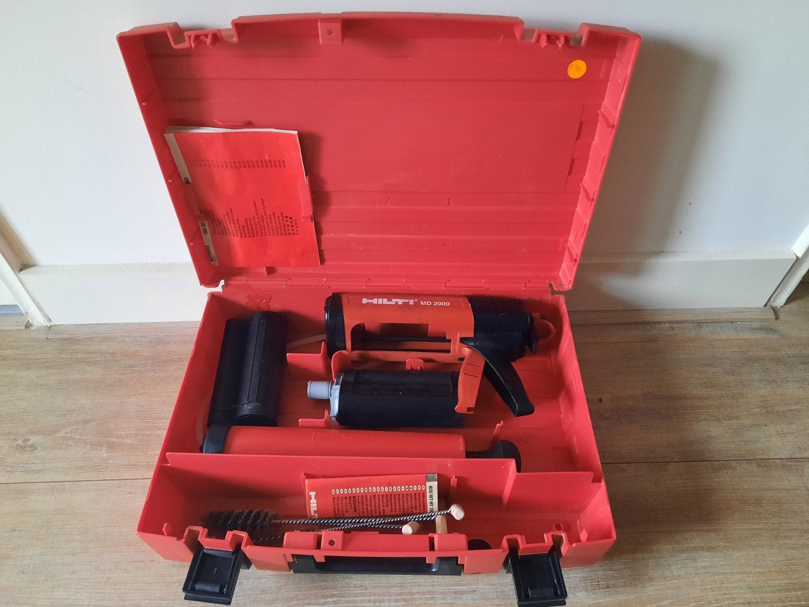 Hilti MD 2000 Kitspuit met toebehoren - NIEUWSTAAT, Ophalen of Verzenden, Gebruikt, Kitspuit, Hilti