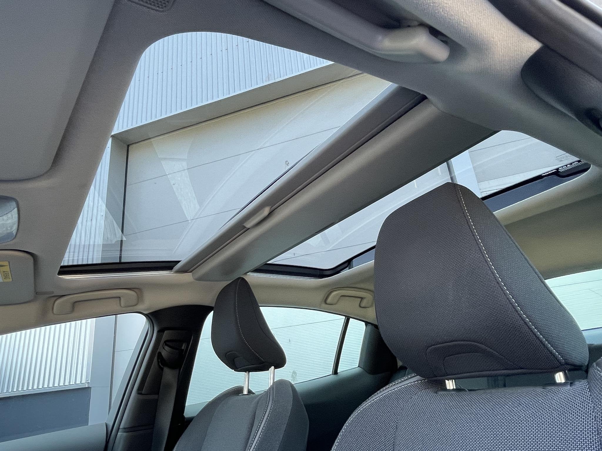 Toyota Prius 2.0 Plug-in Executive | Panoramadak | SoH 97%, Auto's, Toyota, Dealer onderhouden, Gebruikt, 4 cilinders, Plug-in hybride