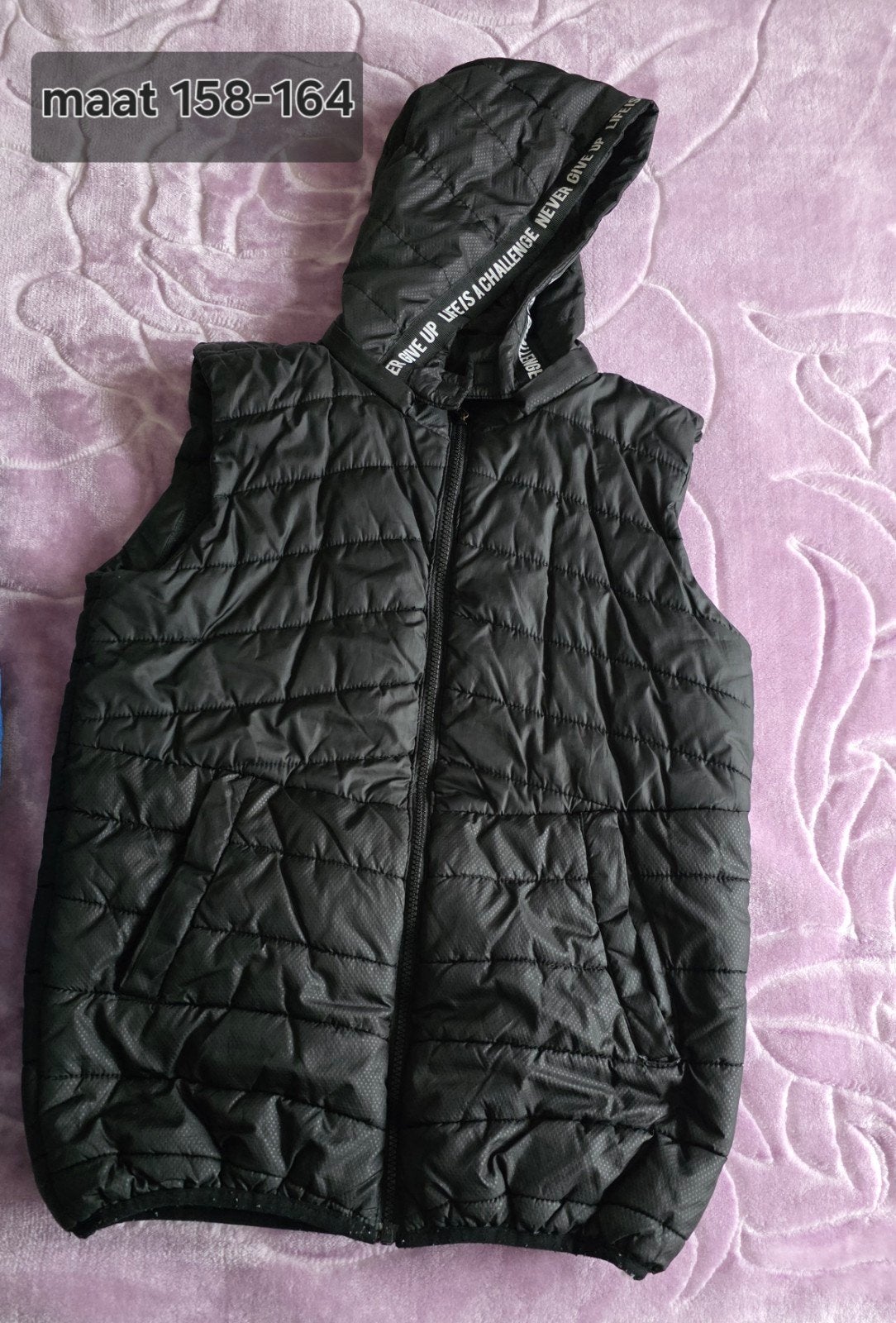 Twee gewatteerde bodywarmers voor jongens, Ophalen of Verzenden, Zo goed als nieuw, Jongen, Jas