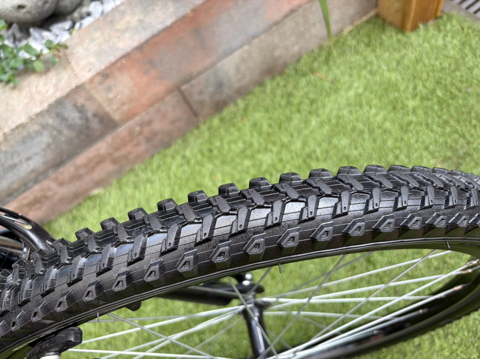 Foto 3 van MOUNTAINBIKE 24 INCH ST500 ROCKRIDER 18 VERSNELLINGEN