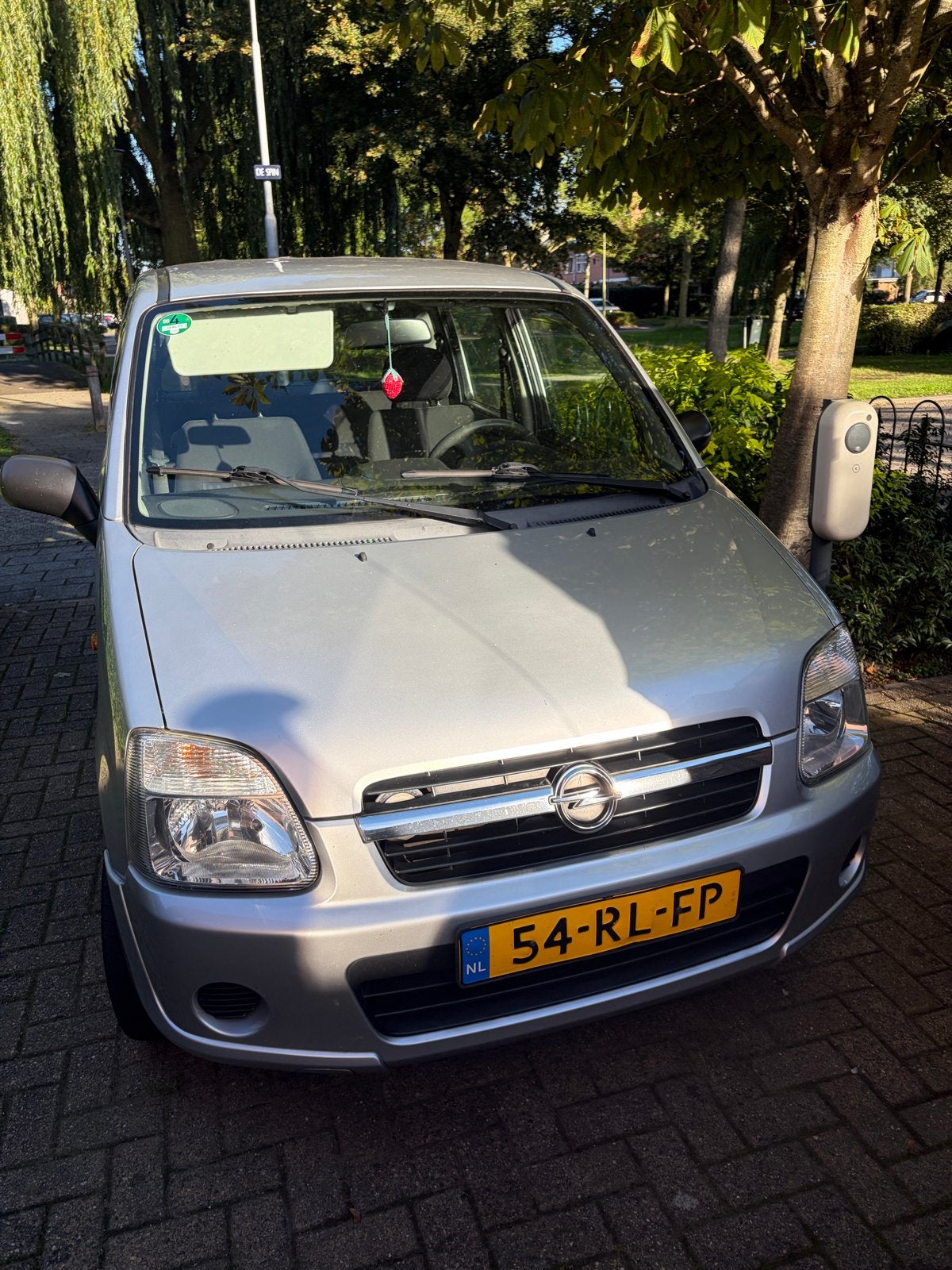 Opel Agila 1.2 16V Twinport 2005 Grijs, Auto's, Voorwielaandrijving, Stof, 40 €/maand, Zwart