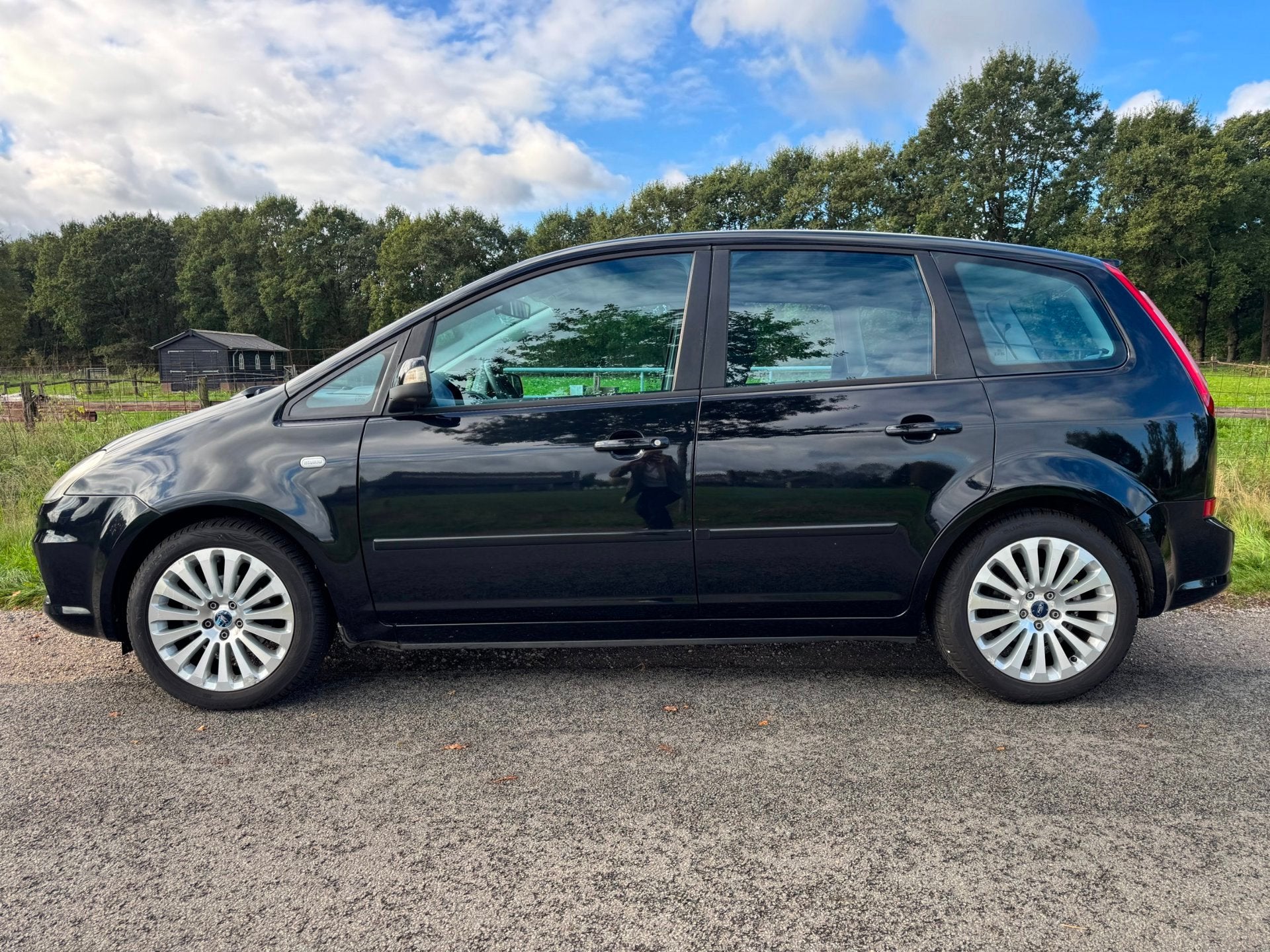 Ford C-Max 1.8-16V Limited 1ste eigenaar|top onderhouden|nav, Gebruikt, Zwart, Handgeschakeld, Grijs